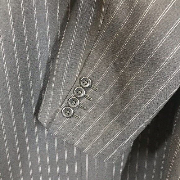 Armoni Collezioni Men's Pin Striped Blazer Size 42R Italy Wool Gomez Addams - Picture 7 of 13